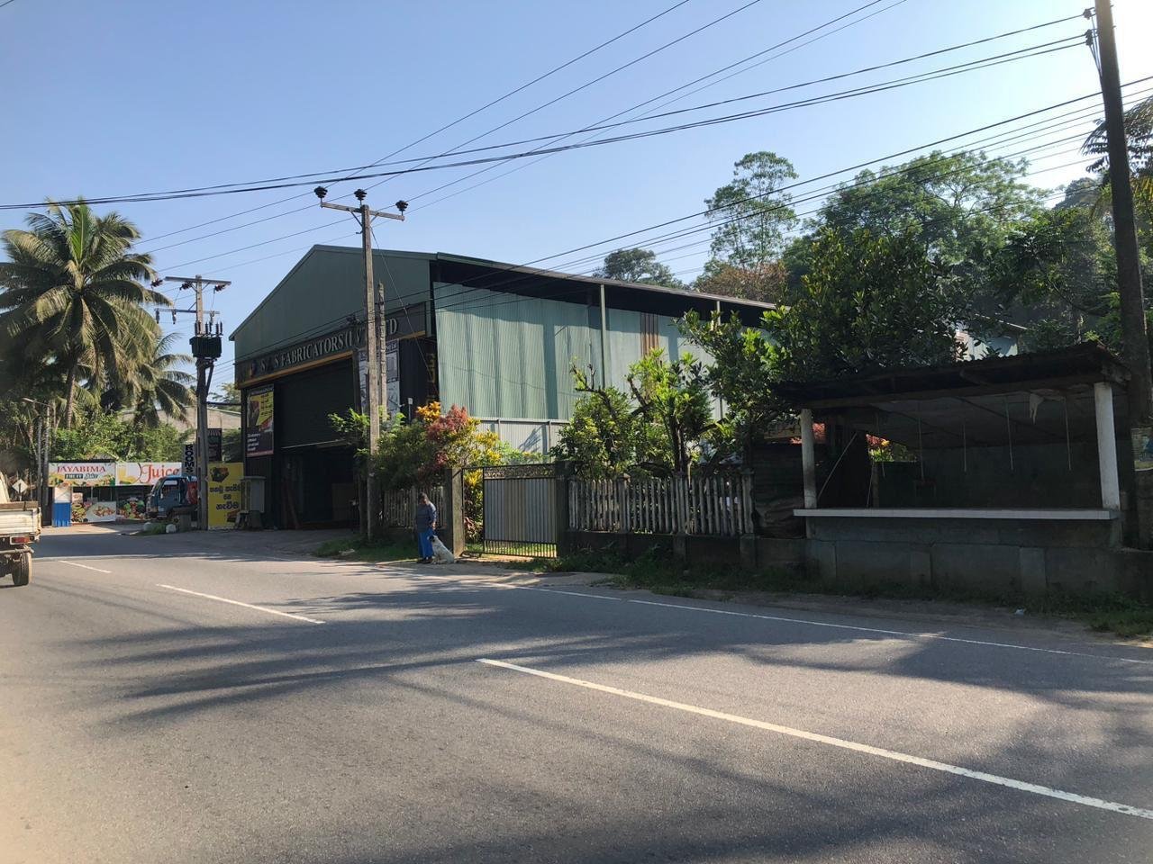 House and Land for Sale in Kandy | මහනුවර නිවස සහ ඉඩමක් විකිණීමට - Image 3