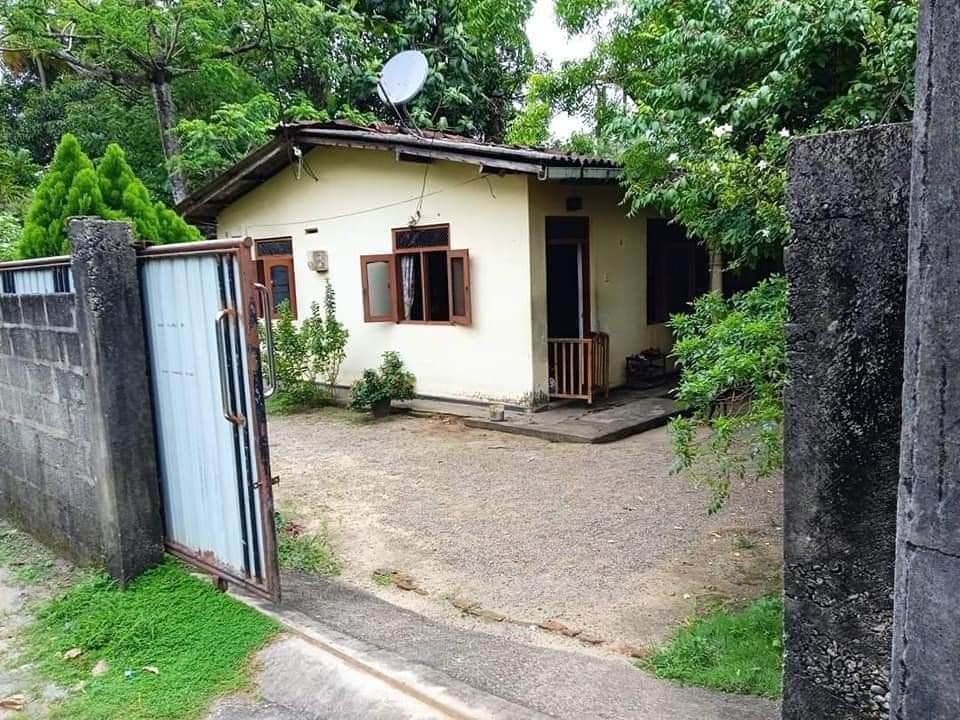 House with Land for Sale in Kelaniya | කැලණිය නිවස සමග ඉඩමක් විකිණීමට - Image 4