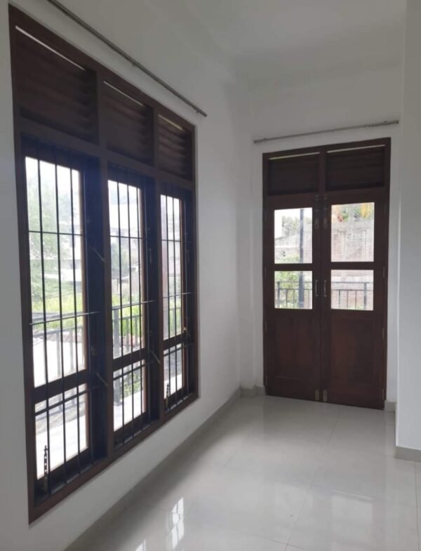 House for Sale with Land Kelaniya | නිවසක් සමඟ ඉඩමක් කැලණියෙන් - Image 6