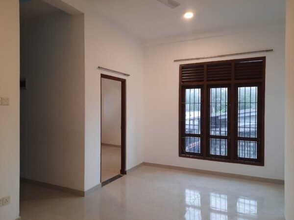 House for Sale with Land Kelaniya | නිවසක් සමඟ ඉඩමක් කැලණියෙන් - Image 10