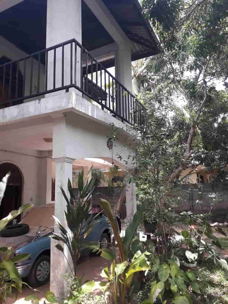 Ampara Land with House for sale at fivestar.lk