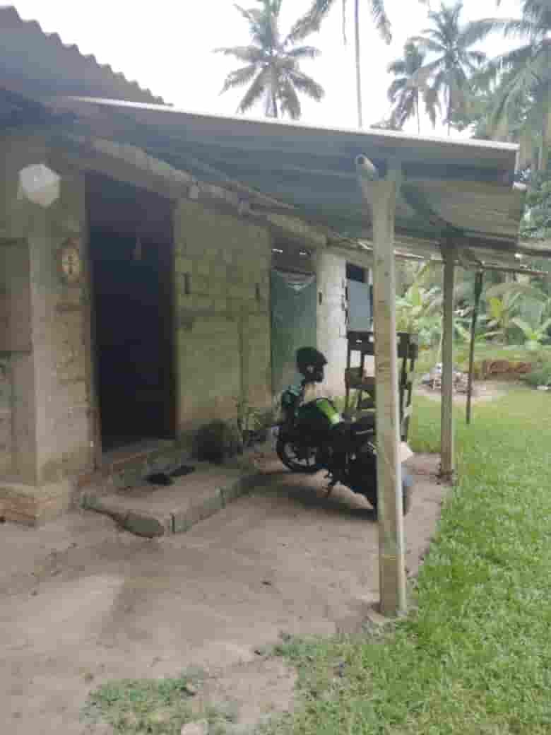 Gampaha Weliweriya House with Land for sale at fivestar.lk