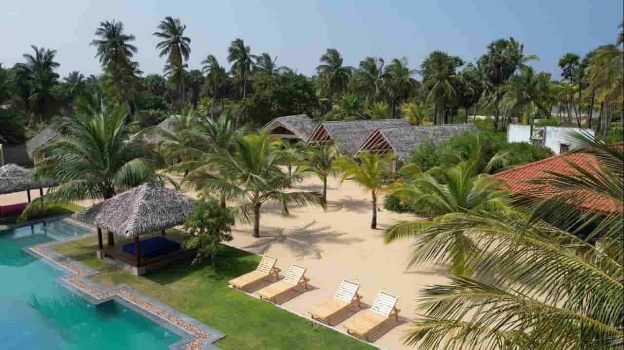 Kalpitiya Tourist Hotel for Sale at www.fivestar