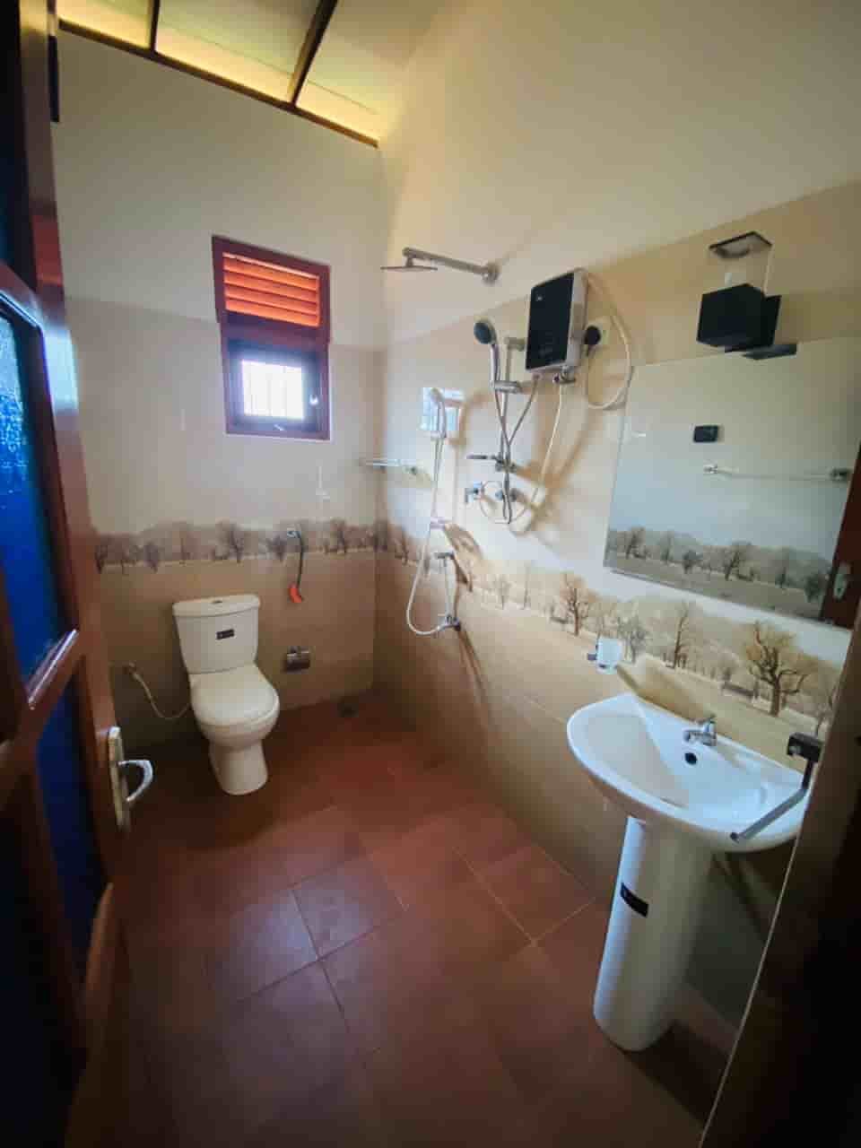 Kesbawa Piliyandala Luxury two story house with land for sale immiedietly