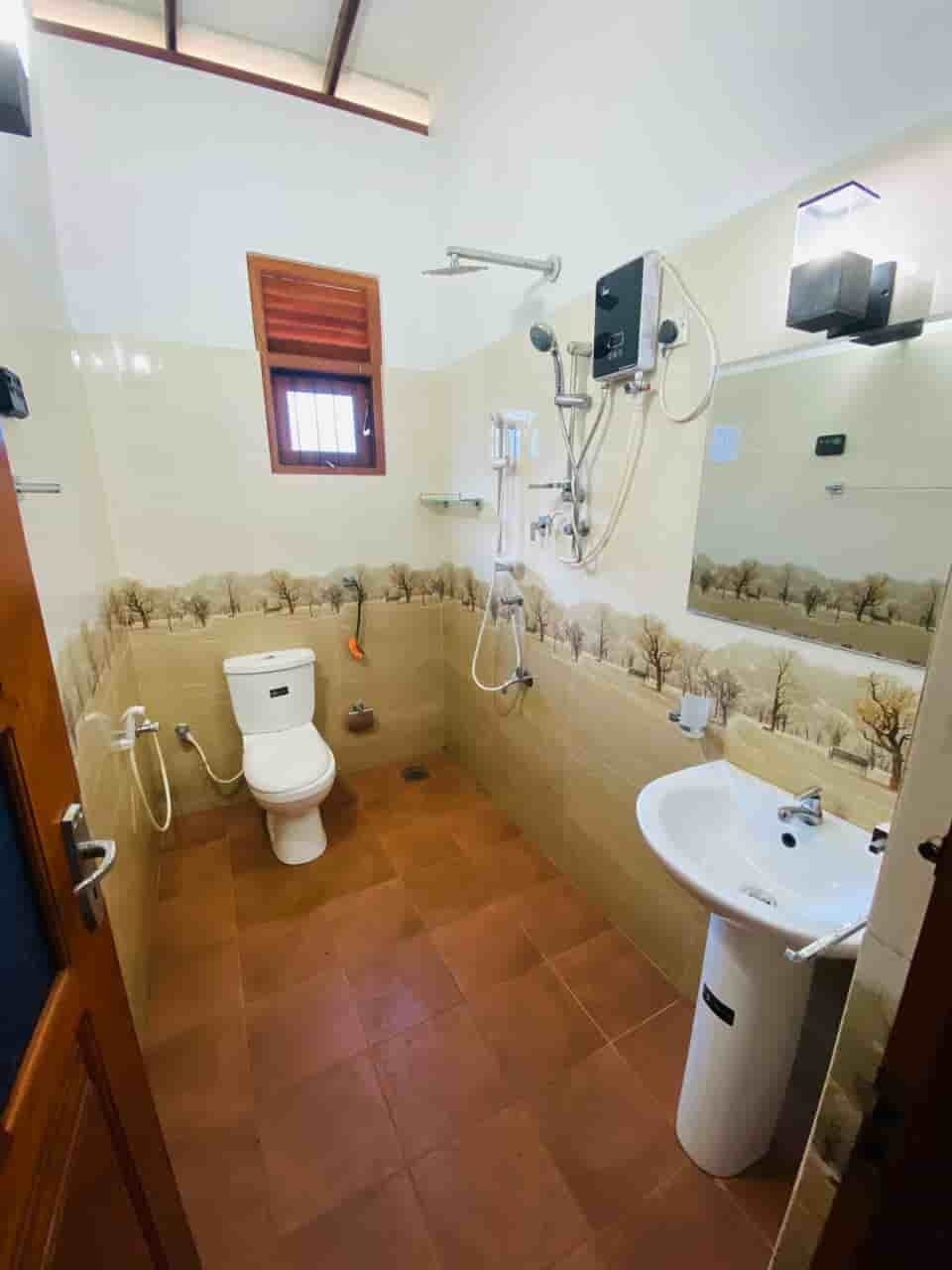 Kesbawa Piliyandala Luxury two story house with land for sale immiedietly