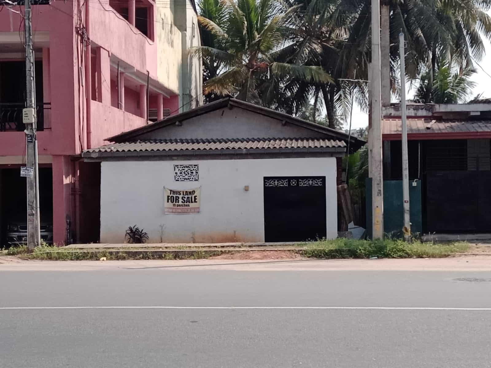 wellampitiya land with house for sale at fivestar.lk