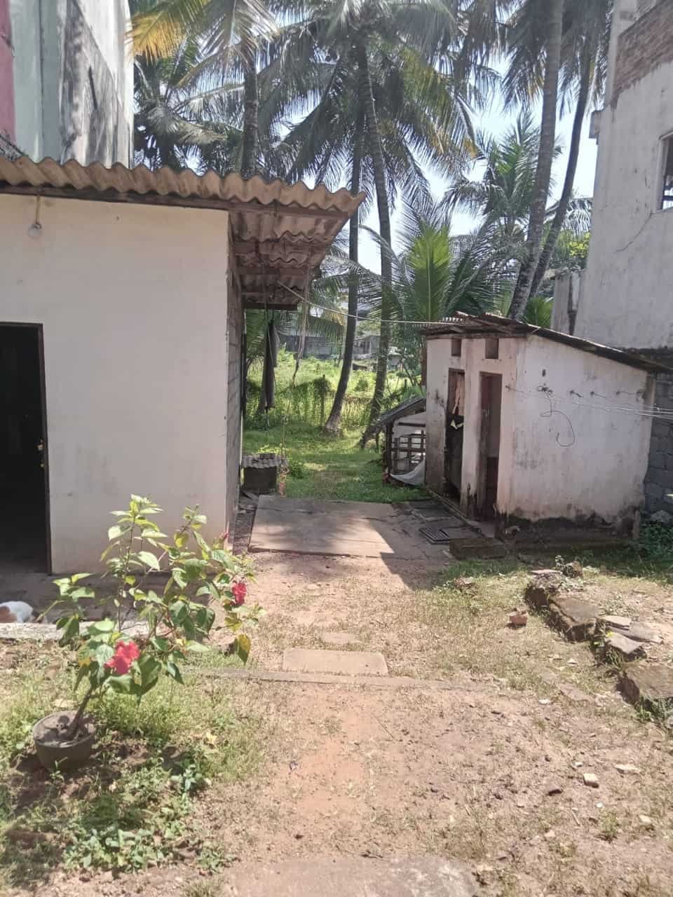 wellampitiya land with house for sale at fivestar.lk