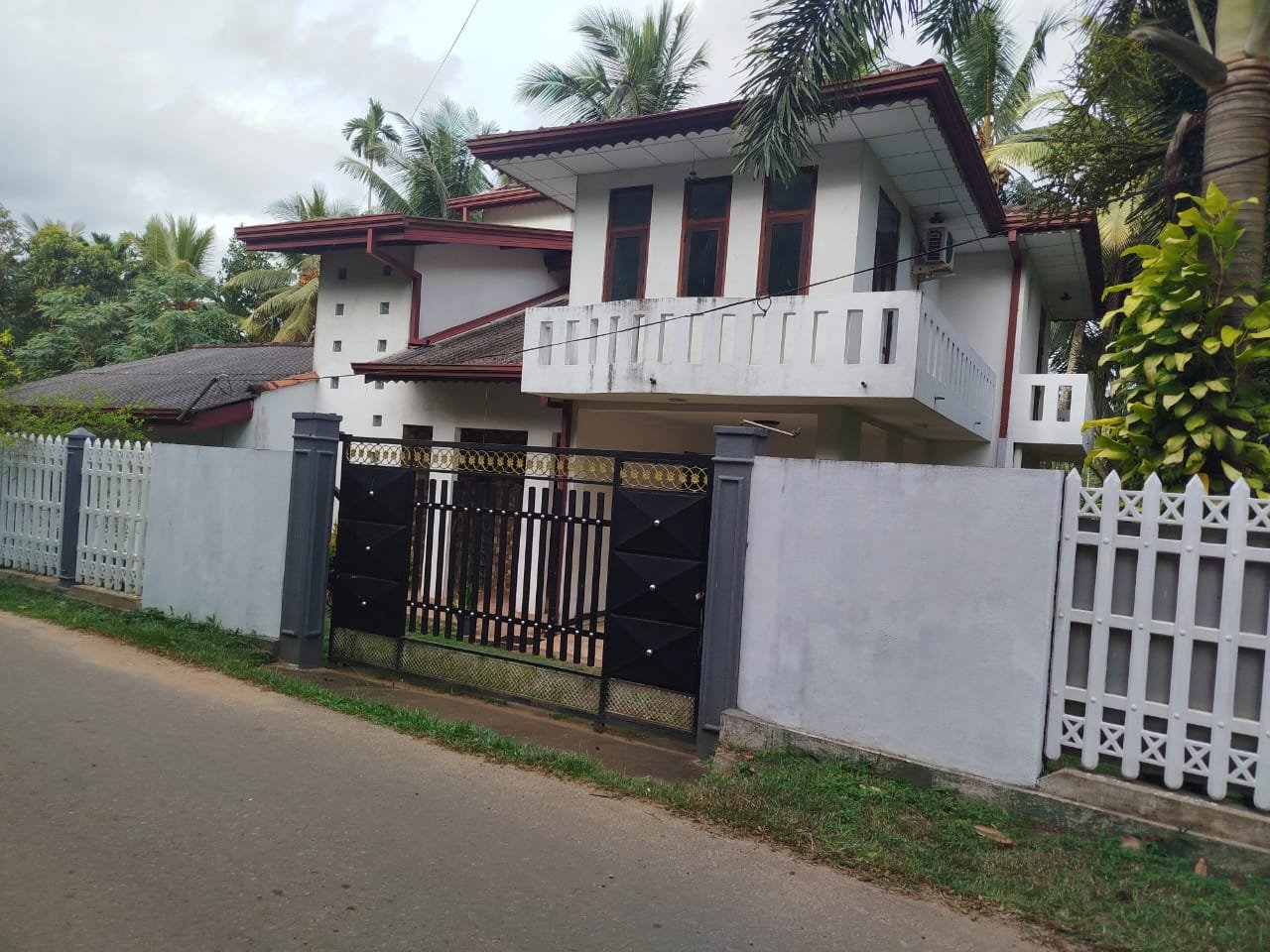 House for Sale in Gampaha | ගම්පහ දෙමහල් නිවසක් ඉක්මණින් විකිණීමට - Image 9